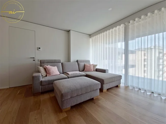 3.5 Zimmer Wohnung, 6900 Paradiso