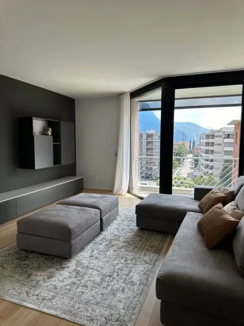 4.5 Zimmer Attikawohnung, 6962 Viganello