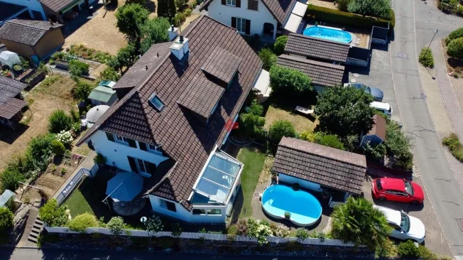 Casa a schiera con piscina e serra – foto 19 di 19