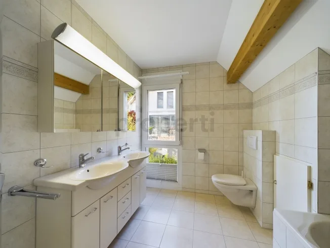 5.5 Zimmer Einfamilienhaus, 4106 Therwil