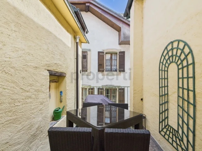 11 Zimmer Reihenfamilienhaus, 1091 Bourg-en-Lavaux
