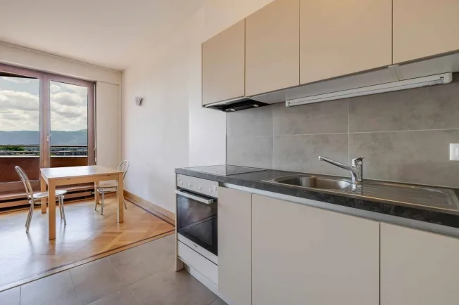 2.5 Zimmer Wohnung in Genève – Foto 2 von 8