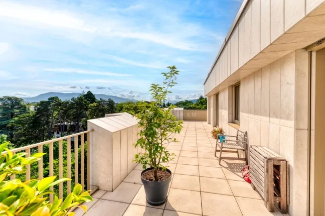 4 Zimmer Attikawohnung, 1223 Cologny