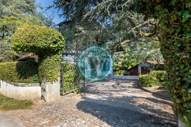 10 Zimmer Einfamilienhaus, 1245 Collonge-Bellerive