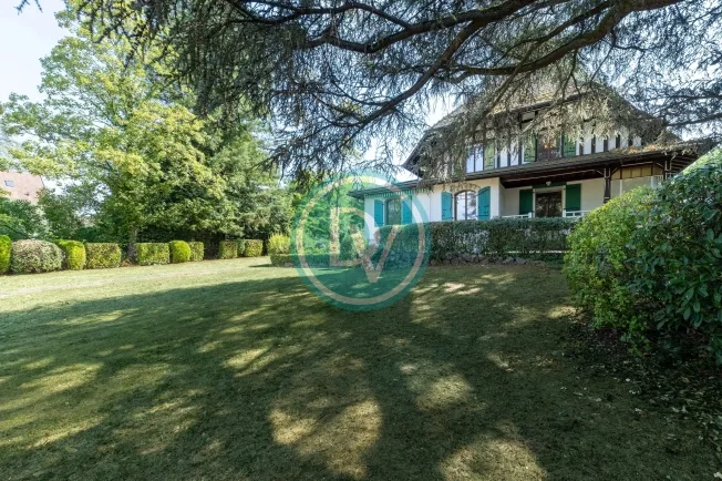 10 Zimmer Einfamilienhaus, 1245 Collonge-Bellerive
