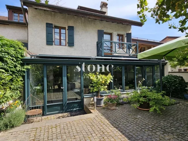 8 Zimmer Einfamilienhaus, 1281 Russin