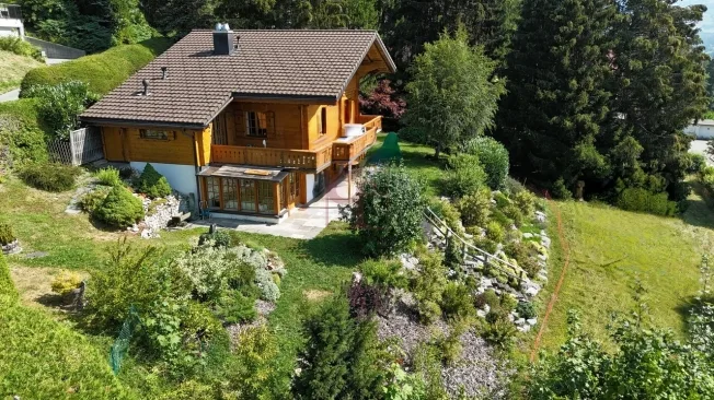 6.5 Zimmer Chalet, 1653 Crésuz
