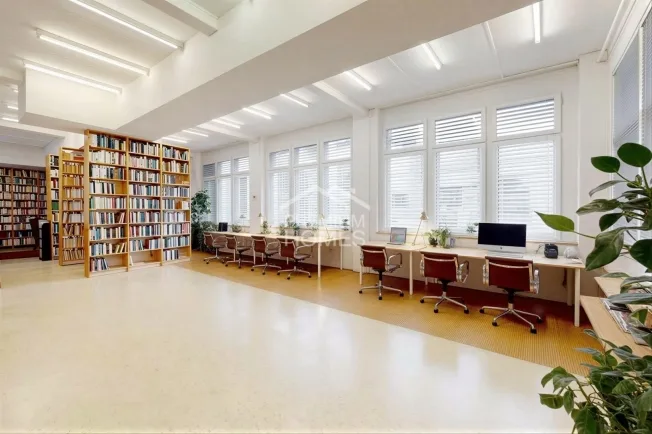 15 Zimmer Wohnung, 2610 St-Imier