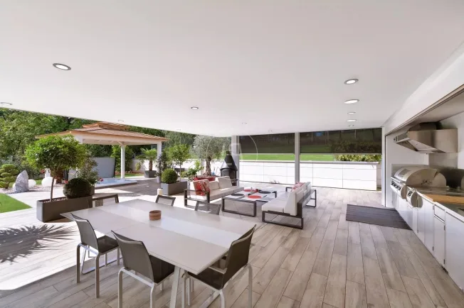 8 Zimmer Einfamilienhaus, 2852 Courtételle