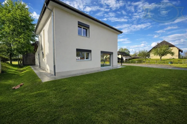 5.5 Zimmer Villa, 2950 Courgenay