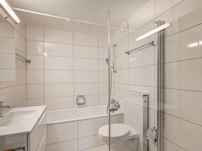 9 Zimmer Bauernhaus, 5426 Lengnau AG