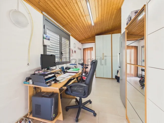 5.5 Zimmer Einfamilienhaus, 6527 Lodrino