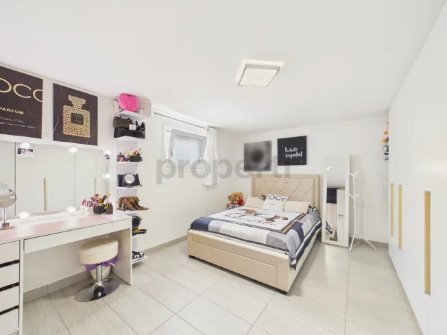 6.5 Zimmer Einfamilienhaus, 6527 Lodrino