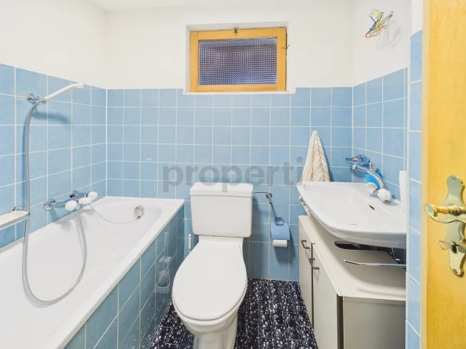 4.5 Zimmer Einfamilienhaus, 6542 Buseno