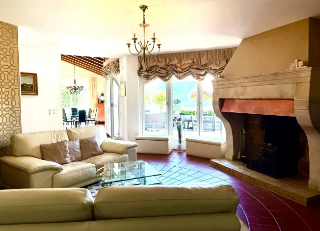 6.5 Zimmer Villa, 6582 Pianezzo