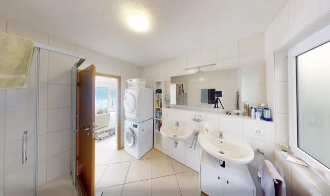 5.5 Zimmer Wohnung, 6614 Brissago