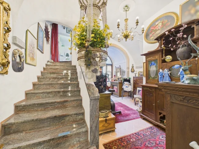 12.5 Zimmer Einfamilienhaus, 6614 Brissago