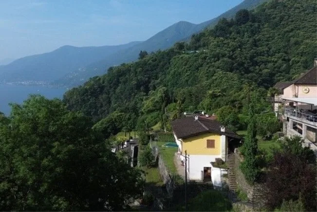 Einfamilienhaus, 6614 Brissago