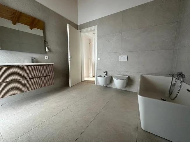 4.5 Zimmer Einfamilienhaus, 6705 Cresciano