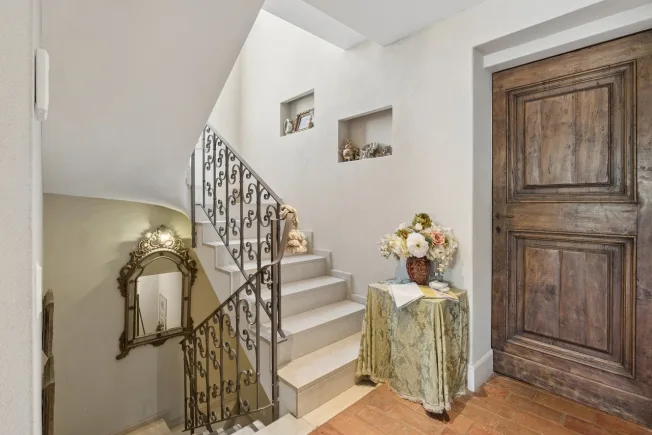 9 Zimmer Reihenfamilienhaus, 6816 Bissone