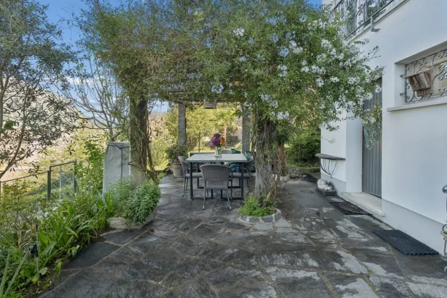 9 Zimmer Reihenfamilienhaus, 6816 Bissone