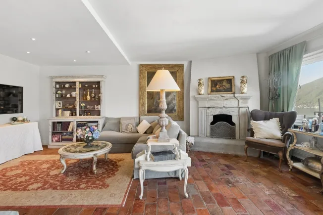9 Zimmer Reihenfamilienhaus, 6816 Bissone