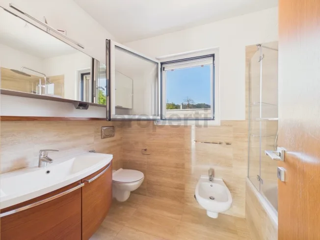 3 Zimmer Wohnung, 6834 Morbio Inferiore