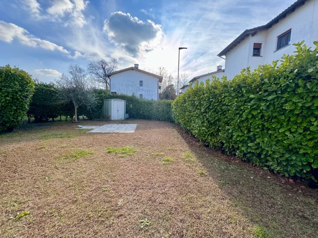 5.5 Zimmer Einfamilienhaus, 6834 Morbio Inferiore