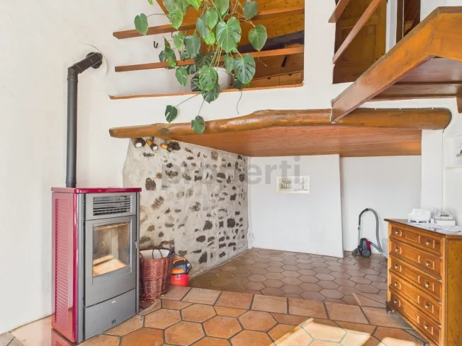 3.5 Zimmer Einfamilienhaus, 6837 Caneggio