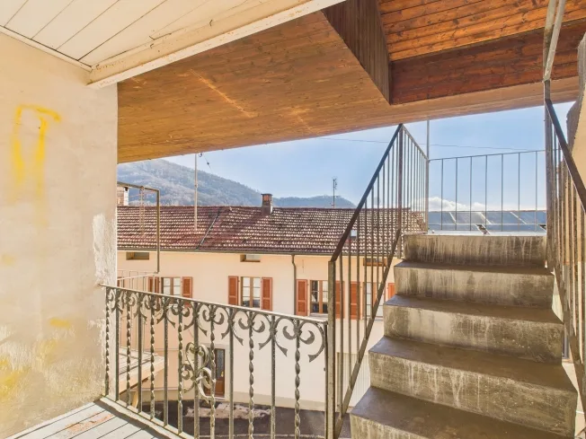 2.5 Zimmer Einfamilienhaus, 6837 Caneggio