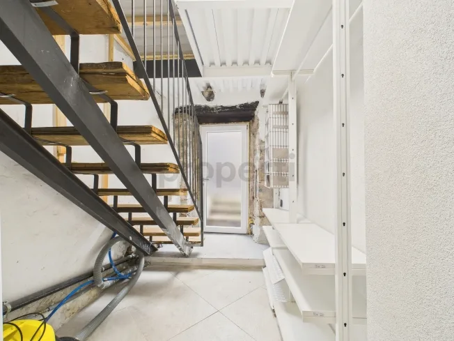 2.5 Zimmer Einfamilienhaus, 6837 Caneggio