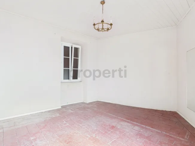 2.5 Zimmer Einfamilienhaus, 6837 Caneggio
