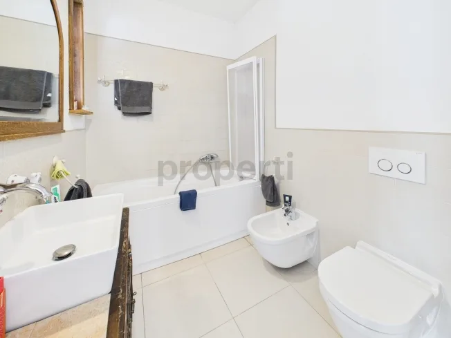 2.5 Zimmer Attikawohnung, 6900 Lugano