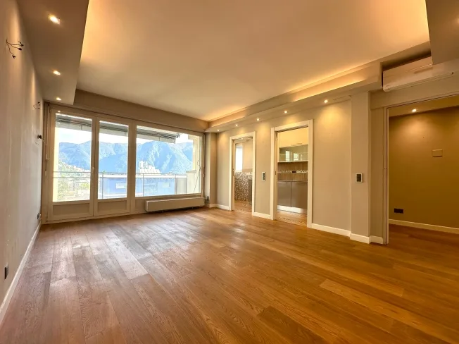 4.5 Zimmer Wohnung, 6900 Lugano