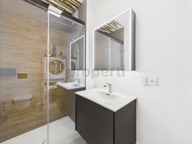3.5 Zimmer Wohnung, 6900 Lugano