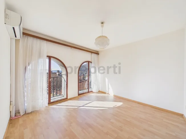 7.5 Zimmer Reihenfamilienhaus, 6938 Vezio