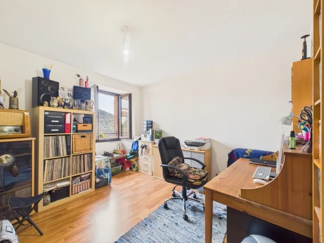 5 Zimmer Reihenfamilienhaus, 6986 Novaggio