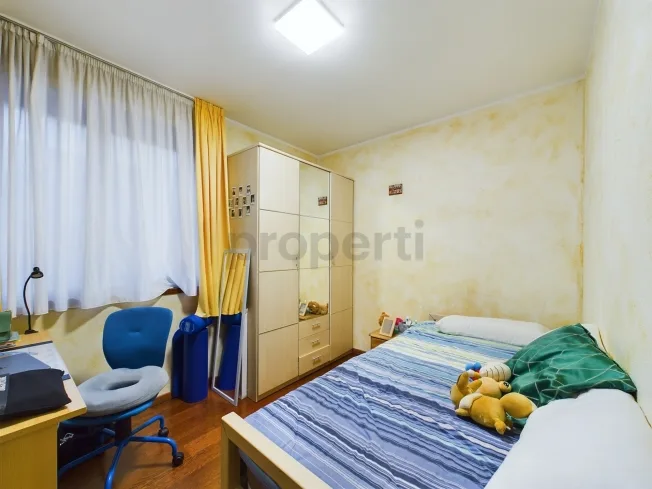 4.5 Zimmer Wohnung, 6987 Caslano