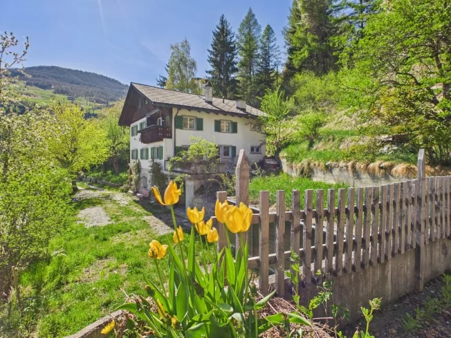 9 Zimmer Einfamilienhaus, 7451 Alvaschein
