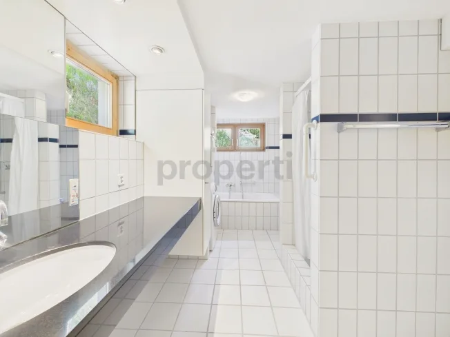 9 Zimmer Einfamilienhaus, 7451 Alvaschein