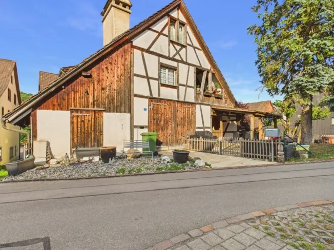 5 Zimmer Wohnung, 8193 Eglisau