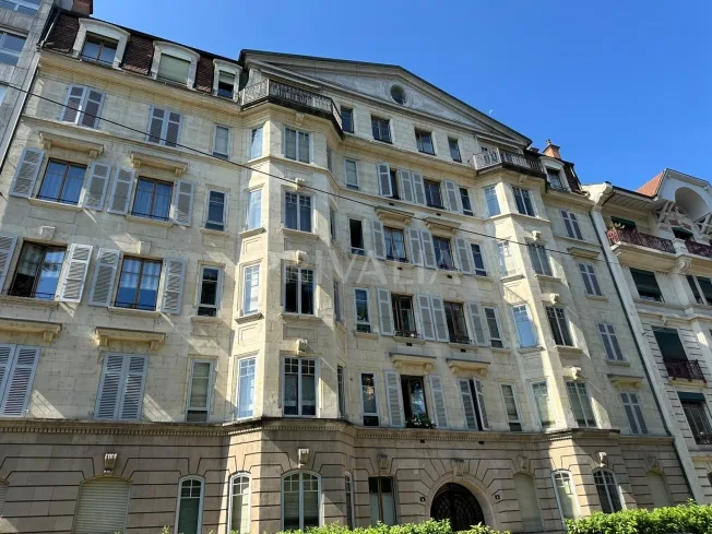 6 Zimmer Wohnung, 1206 Genève