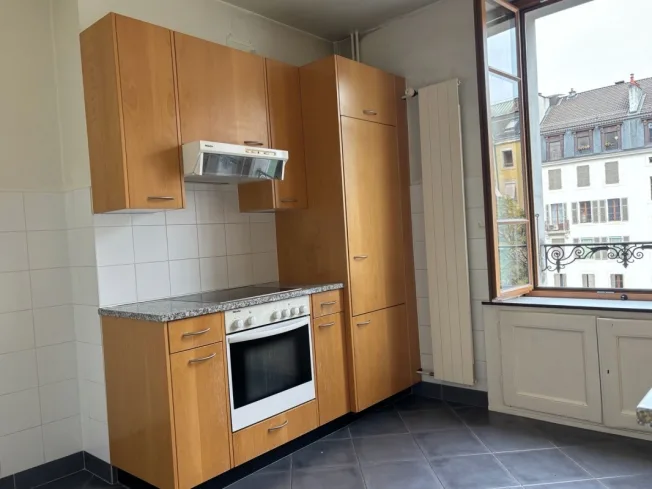 4 Zimmer Wohnung, 1206 Genève