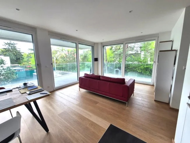 4 Zimmer Wohnung, 1223 Cologny