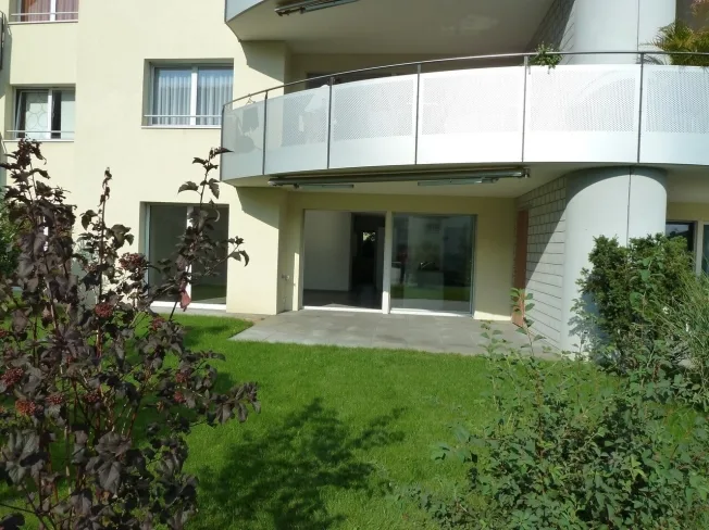 4.5 Zimmer Wohnung, 2557 Studen BE