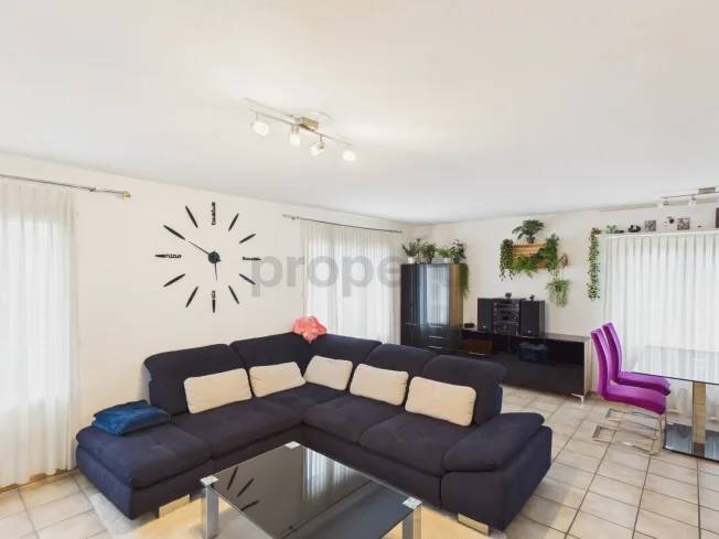 2.5 Zimmer Wohnung, 2572 Sutz-Lattrigen