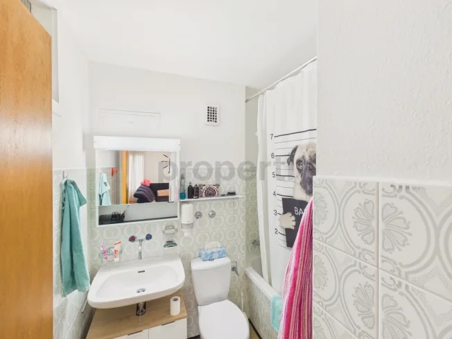 2.5 Zimmer Wohnung, 2572 Sutz-Lattrigen