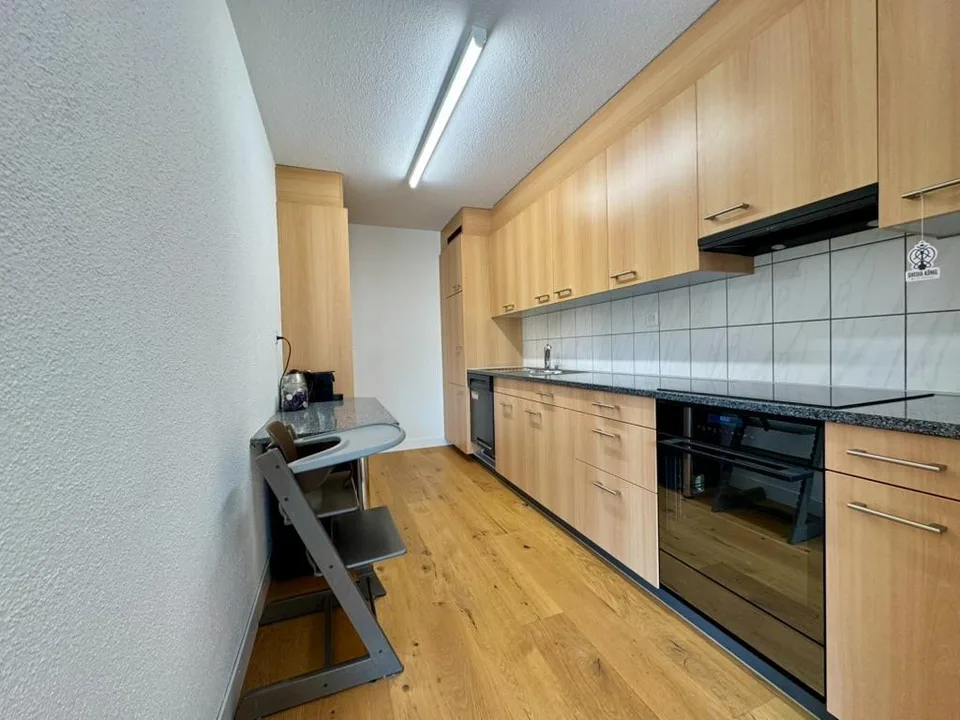 Bright 4.5-room apartment with balcony
