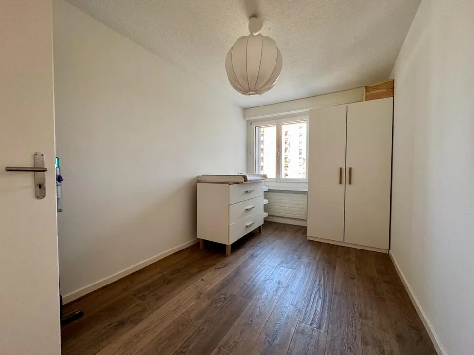Bright 4.5-room apartment with balcony