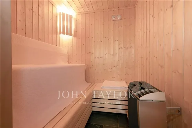 5.5 Zimmer Attikawohnung, 3963 Crans-Montana